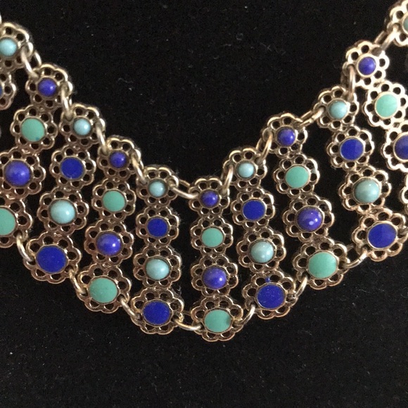 Cleopatra style gold tone necklace - Picture 3 of 10